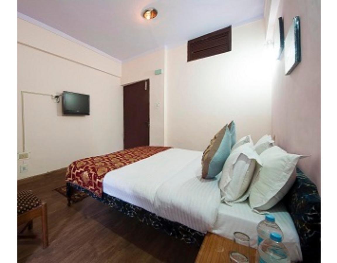 Anamika Hotel 나이니탈 외부 사진